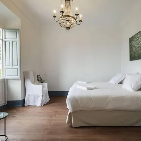 La Casa Grande De *
